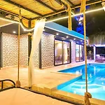Akbel 2 Bedroom Secluded With Private Pool Hot Tub * كالكان