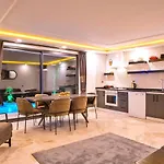 Akbel 2 Bedroom Secluded With Private Pool Hot Tub فيلة *