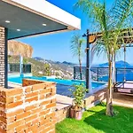 فيلة Akbel 2 Bedroom Secluded With Private Pool Hot Tub *