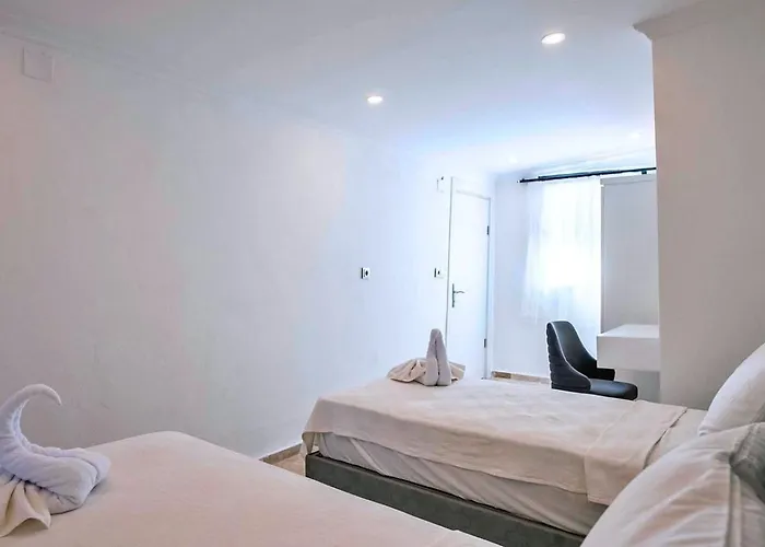 Akbel 2 Bedroom Secluded With Private Pool Hot Tub Villa *