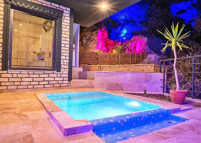 Villa Akbel 2 Bedroom Secluded With Private Pool Hot Tub