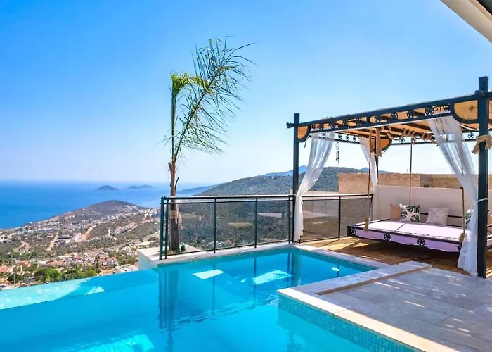 Villa Akbel 2 Bedroom Secluded With Private Pool Hot Tub *