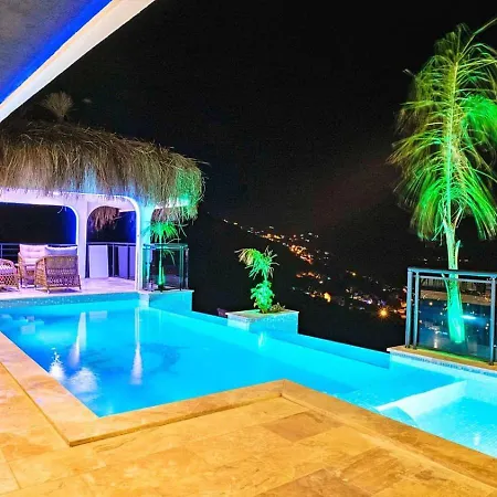 Akbel 2 Bedroom Secluded With Private Pool Hot Tub