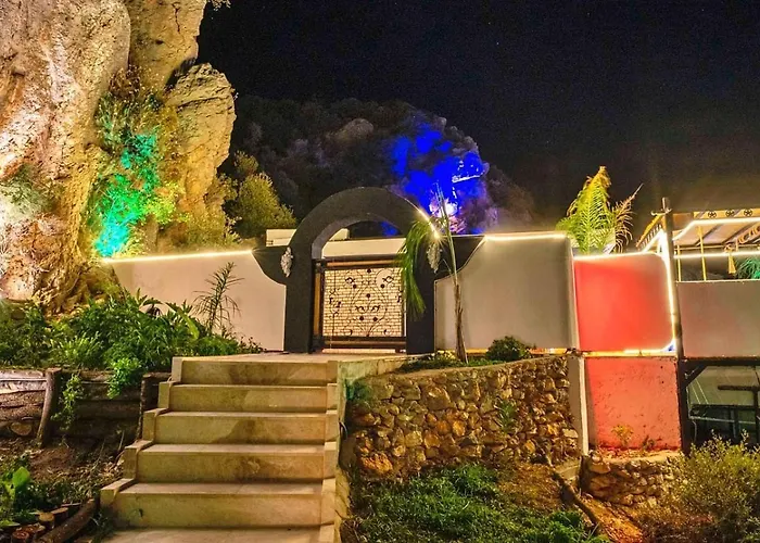 Villa Akbel 2 Bedroom Secluded With Private Pool Hot Tub